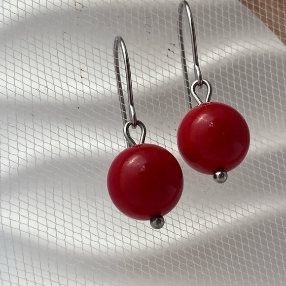 DANGLE Drop Red Minimalist Earrings - Picture 1 of 10